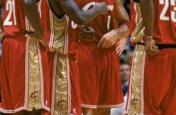 熊猫体育直播免费观看,球员突然远射惊艳四座，可惜偏出一点